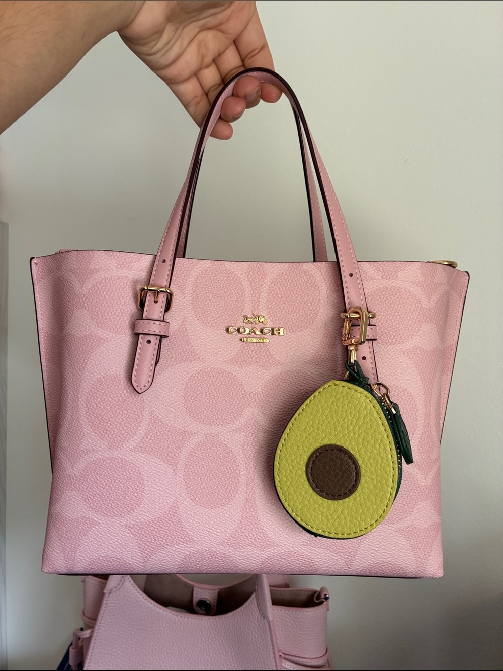 2/$25🎀 Small Leather Avocado Key Pouch - Green and Brown